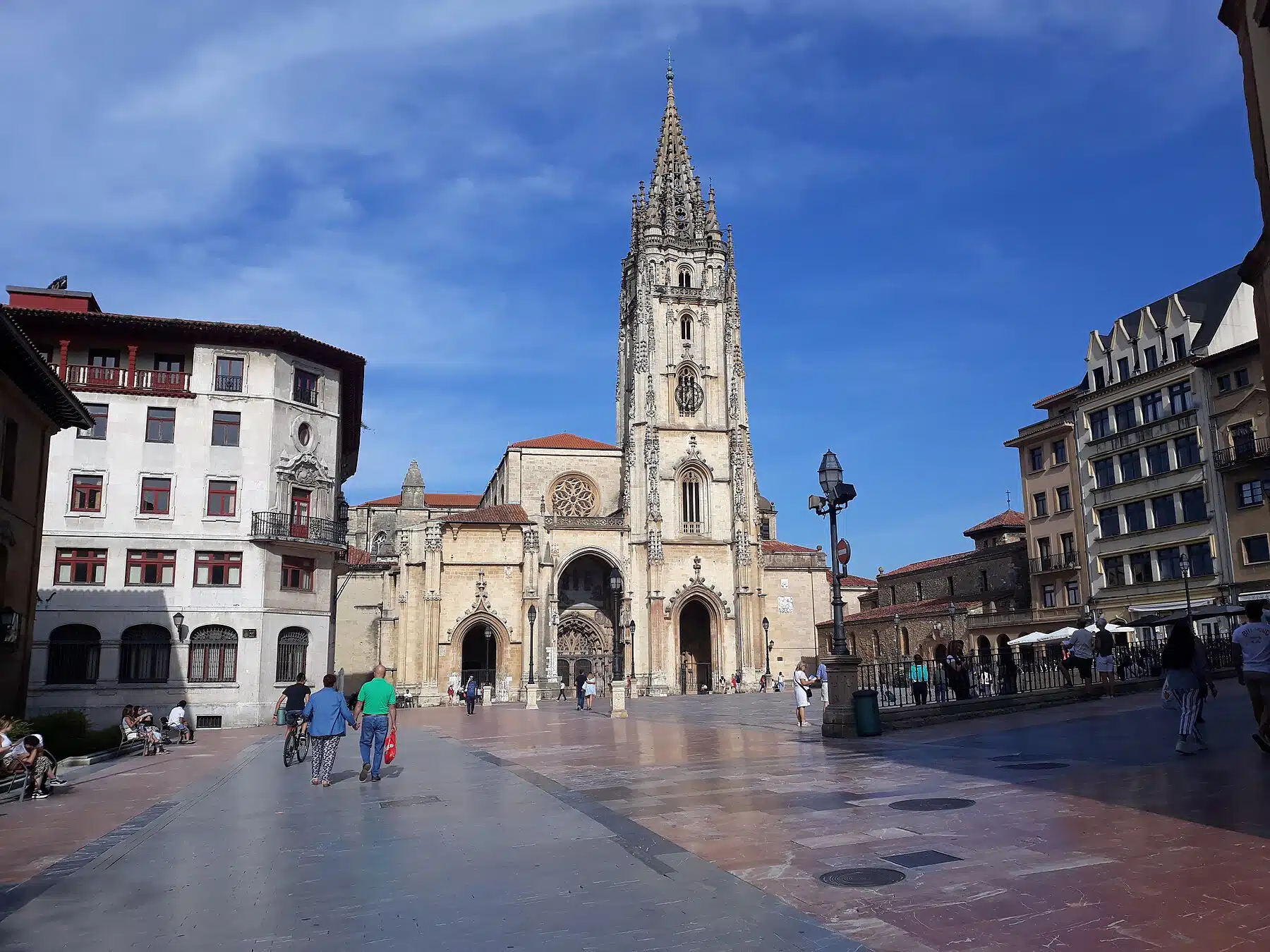 Fun Things to Do in Oviedo | Travel Guide (2024) | Best Places to Visit
