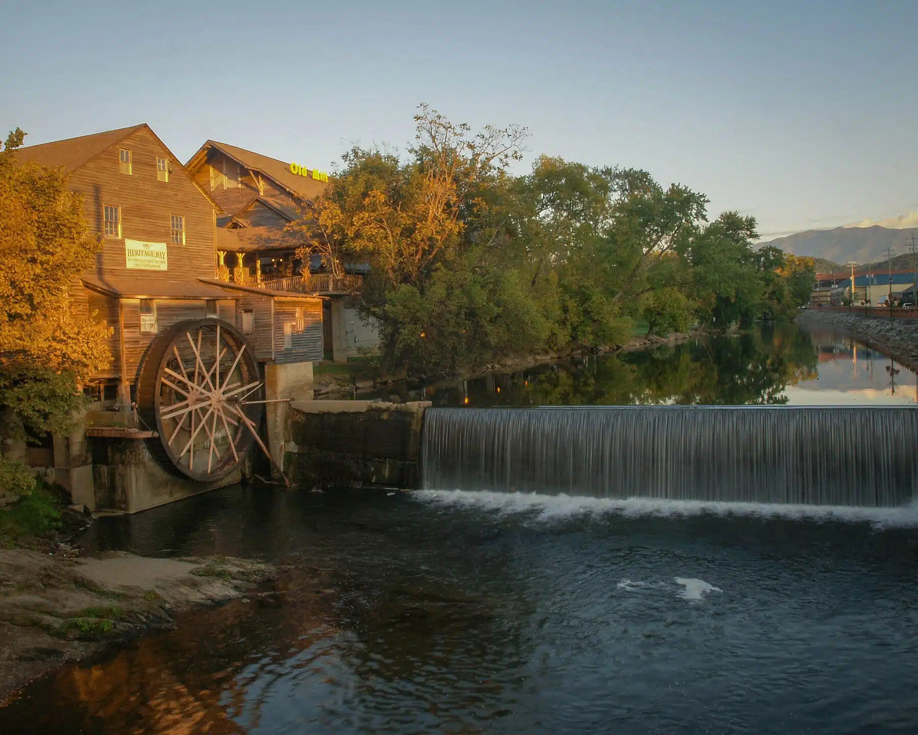 Fun Things to Do in Pigeon Forge | Travel Guide (2024) | Best Places to Visit