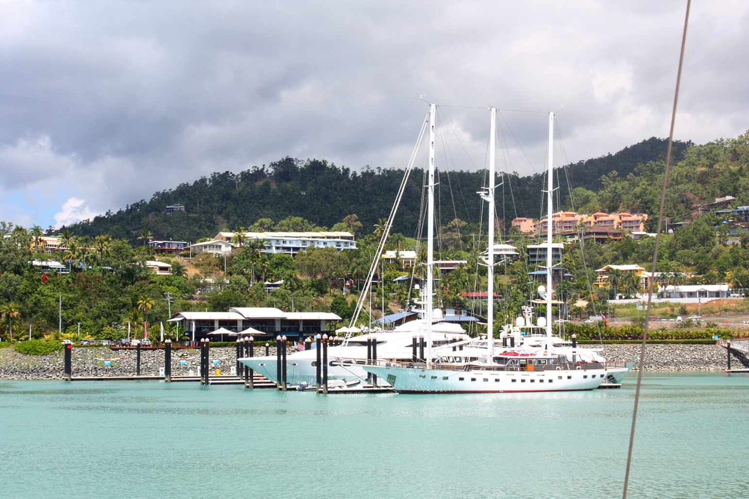 Airlie Beach Image