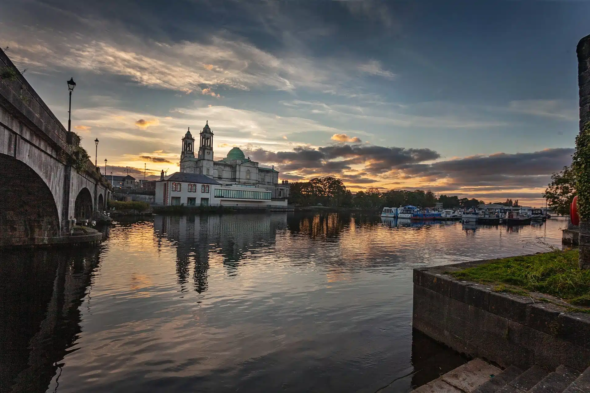 Fun Things to Do in Athlone | Travel Guide (2024) | Best Places to Visit