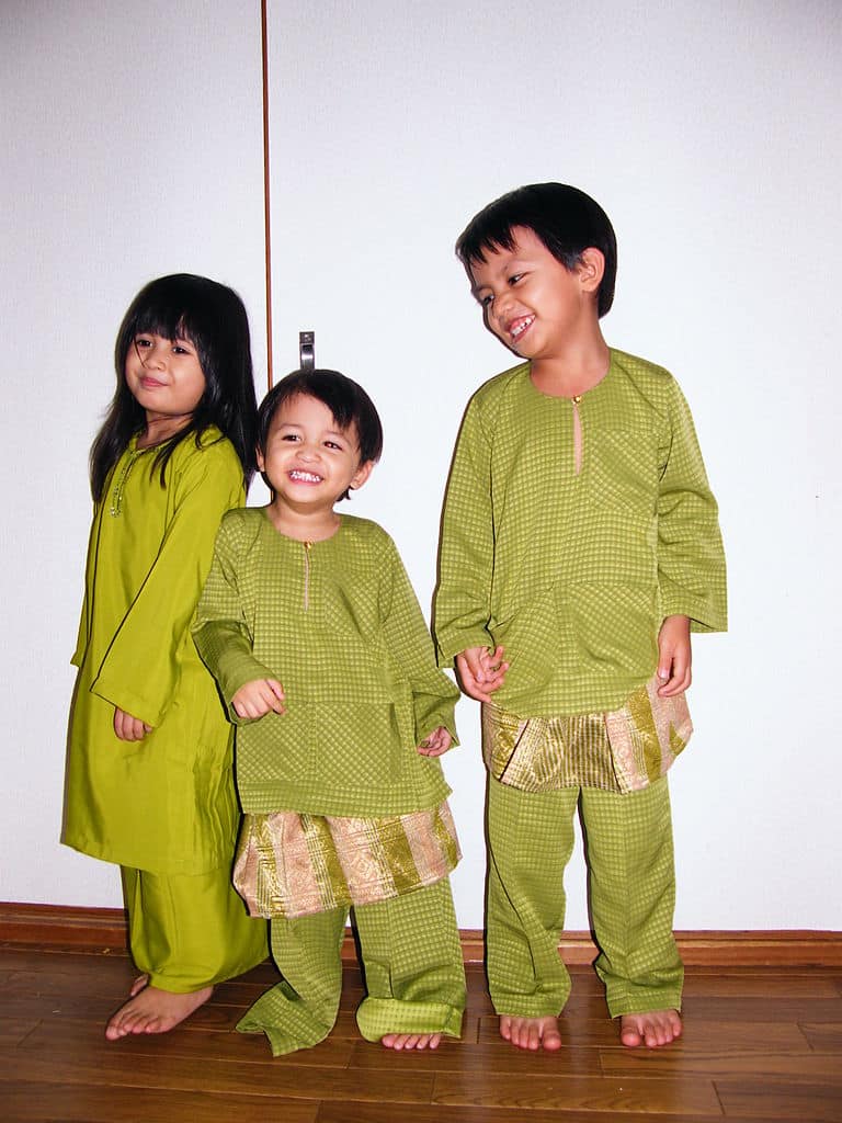 Baju Melayu Image