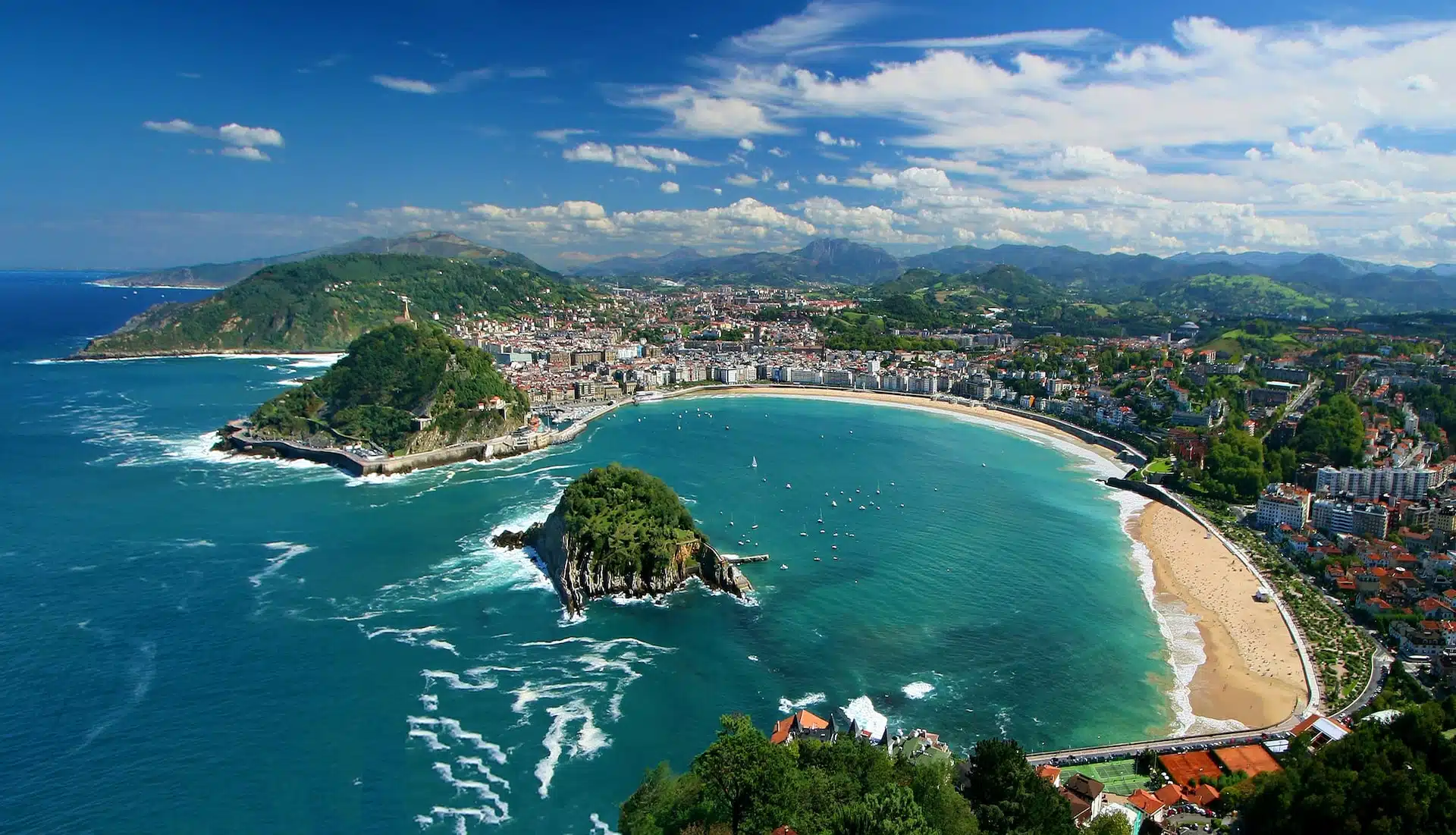 Fun Things to Do in Donostia | Travel Guide (2024) | Best Places to Visit