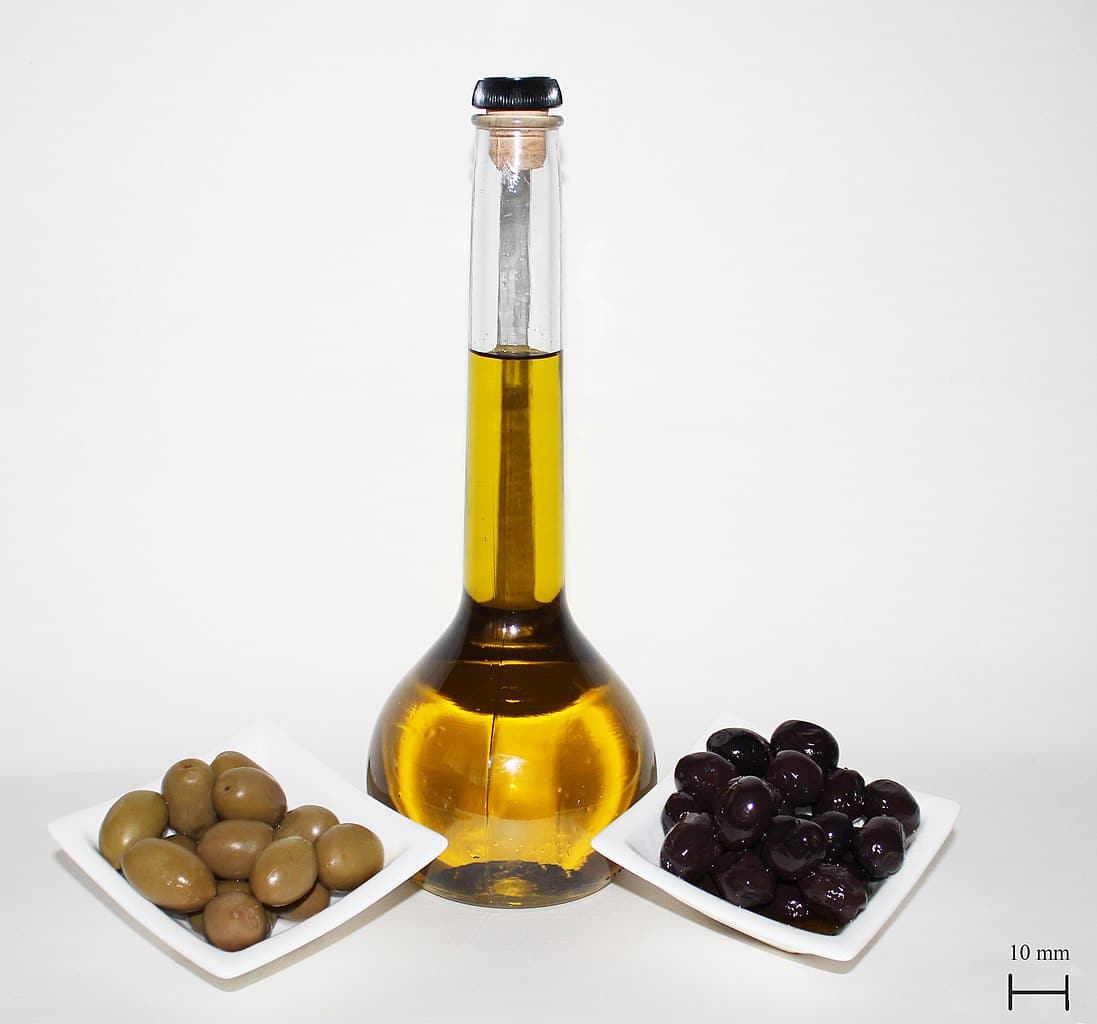 Italian Olive Oil Image