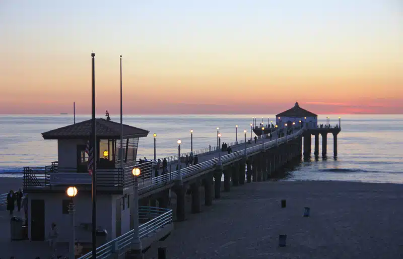 Fun Things to Do in Manhattan Beach | Travel Guide (2024) | Best Places to Visit